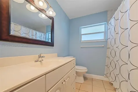 740 NW 97th Terrace Pembroke Pines FL 33024