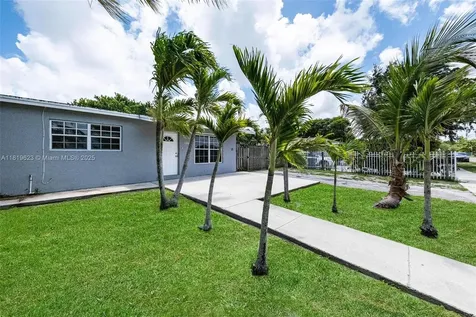 1300 NE 210th Terrace Miami FL 33179