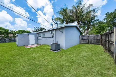 1300 NE 210th Terrace Miami FL 33179