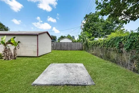 1300 NE 210th Terrace Miami FL 33179