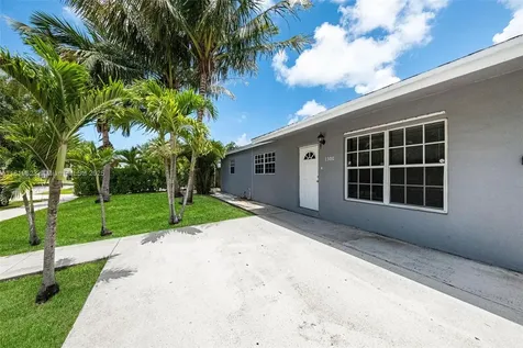1300 NE 210th Terrace Miami FL 33179