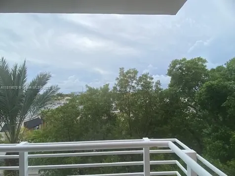 2775 NE 187th Street Aventura FL 33180