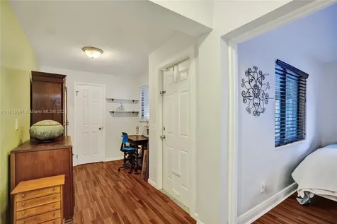 1911 Dewey Street Hollywood FL 33020