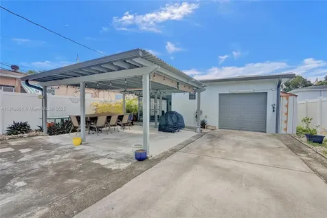 1911 Dewey Street Hollywood FL 33020