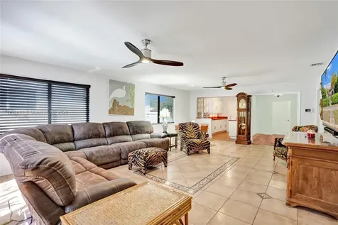 1911 Dewey Street Hollywood FL 33020