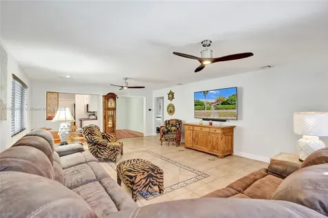 1911 Dewey Street Hollywood FL 33020
