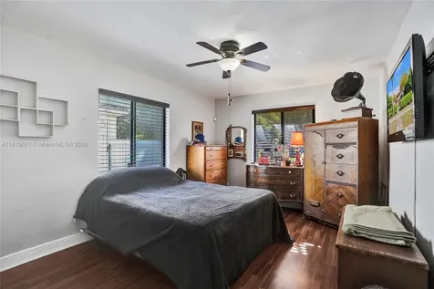 1911 Dewey Street Hollywood FL 33020