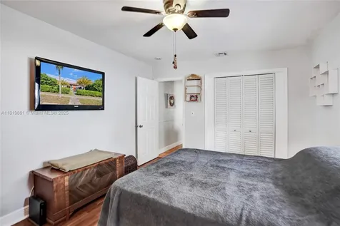 1911 Dewey Street Hollywood FL 33020