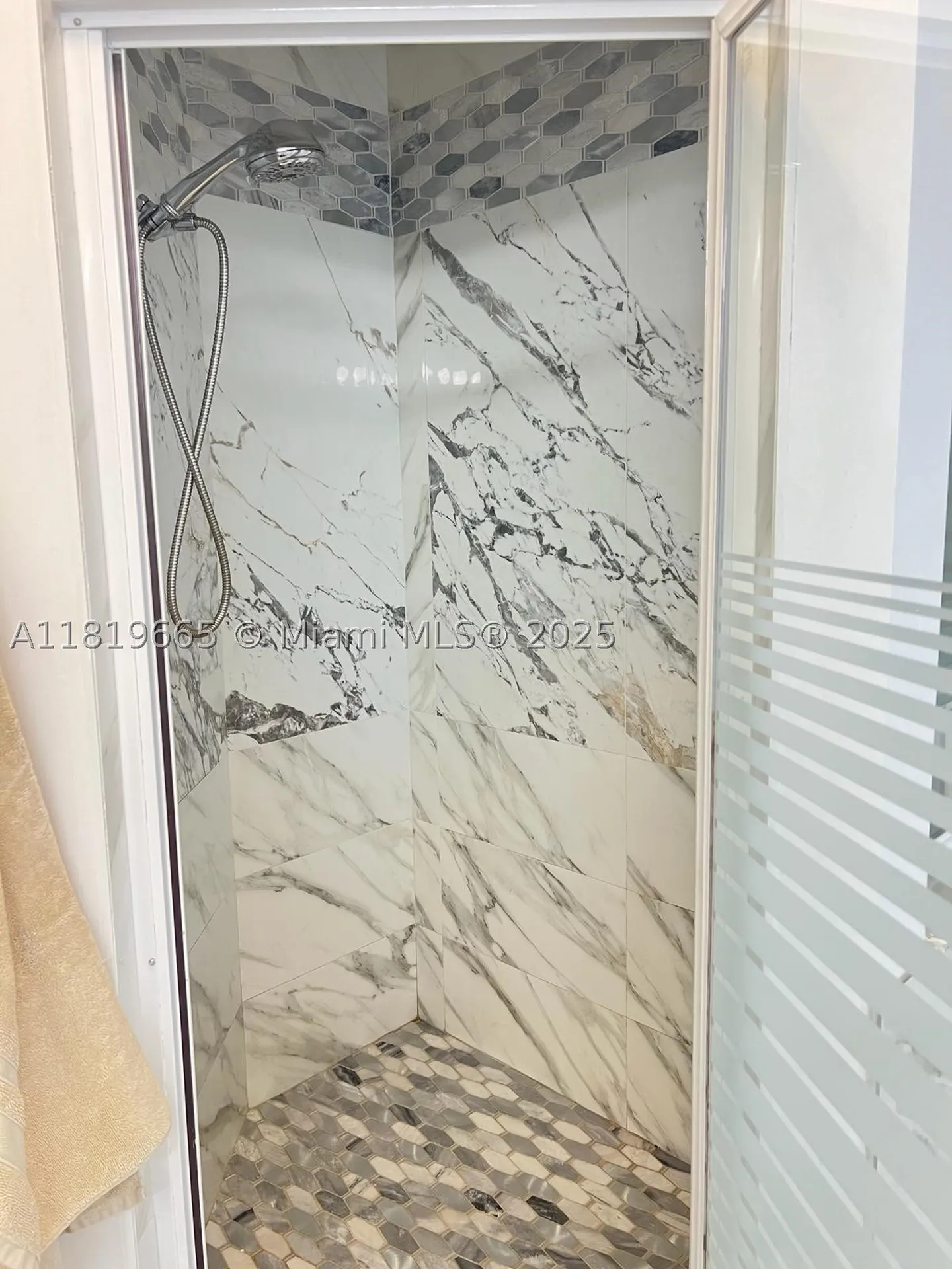 1120 Papaya Street Hollywood FL 33019