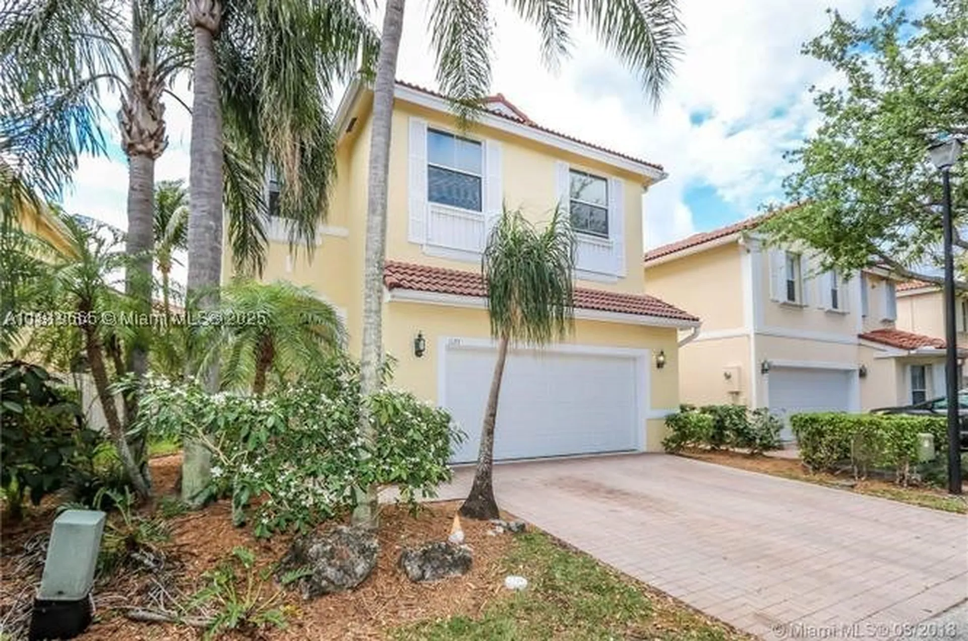 1120 Papaya Street Hollywood FL 33019
