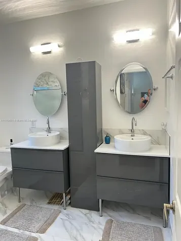 1120 Papaya Street Hollywood FL 33019