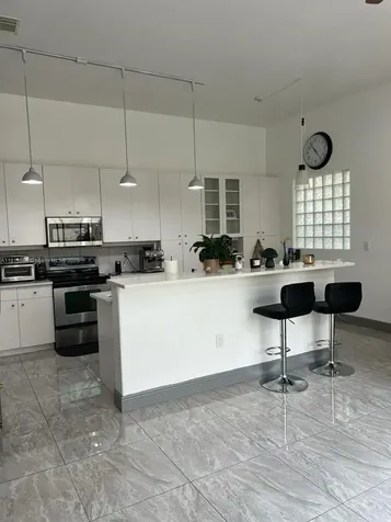 1120 Papaya Street Hollywood FL 33019