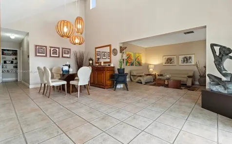 7211 SW 100th Court Miami FL 33173