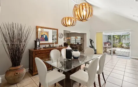 7211 SW 100th Court Miami FL 33173