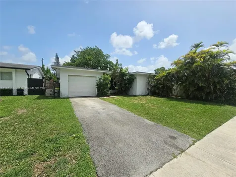 131 NE 18th Street Homestead FL 33030