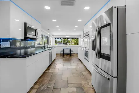 8500 NW 174th Street Hialeah FL 33015