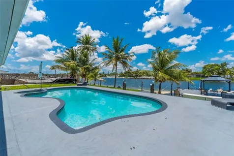 8500 NW 174th Street Hialeah FL 33015