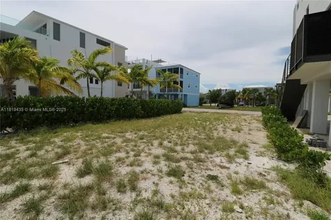 94825 Overseas Highway #35 Key Largo FL 33037