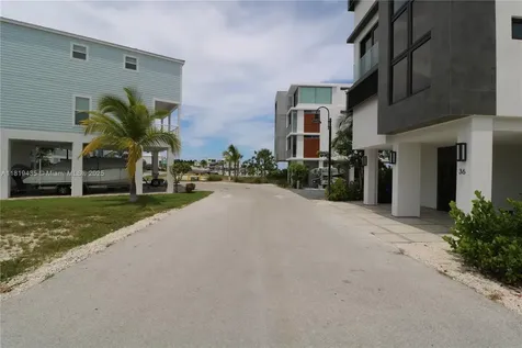 94825 Overseas Highway #35 Key Largo FL 33037