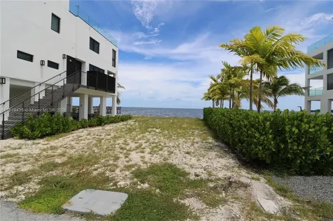94825 Overseas Highway #35 Key Largo FL 33037