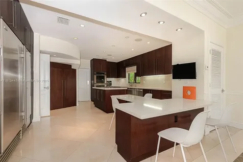 6535 Allison Road Miami Beach FL 33141