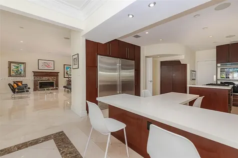 6535 Allison Road Miami Beach FL 33141