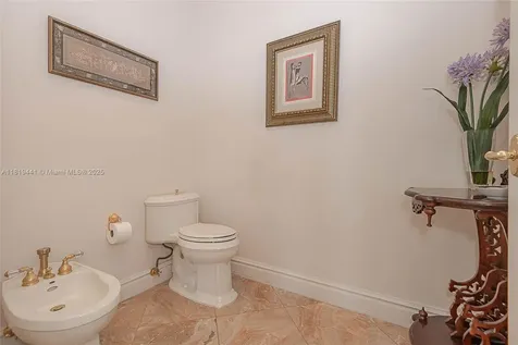 6535 Allison Road Miami Beach FL 33141