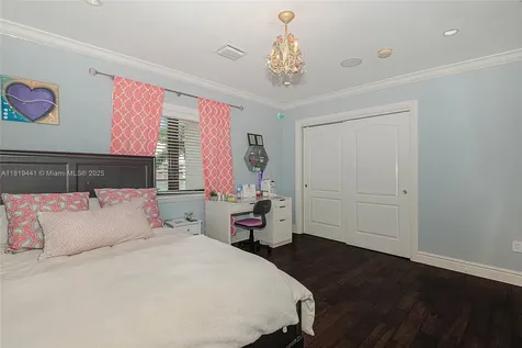 6535 Allison Road Miami Beach FL 33141