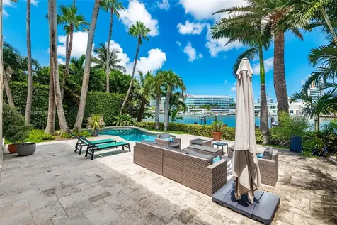 6535 Allison Road Miami Beach FL 33141