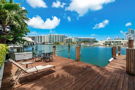 6535 Allison Road Miami Beach FL 33141