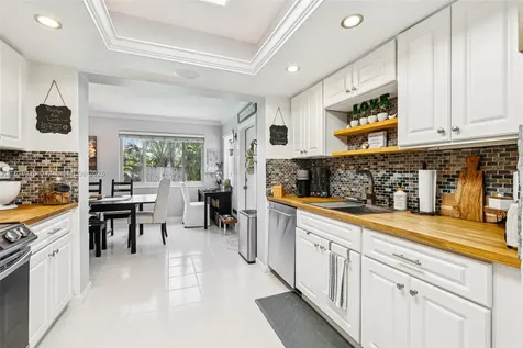 2375 NW 81st Avenue Sunrise FL 33322