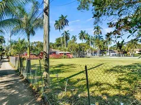 1310 Polk Street Hollywood FL 33019