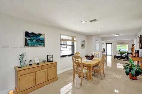 5435 SW 99th Court Miami FL 33165