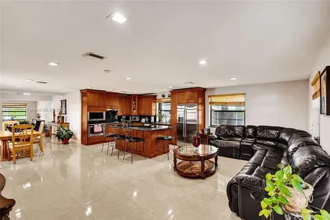 5435 SW 99th Court Miami FL 33165