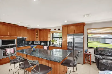 5435 SW 99th Court Miami FL 33165