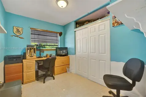 5435 SW 99th Court Miami FL 33165