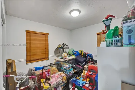 5435 SW 99th Court Miami FL 33165