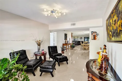 5435 SW 99th Court Miami FL 33165
