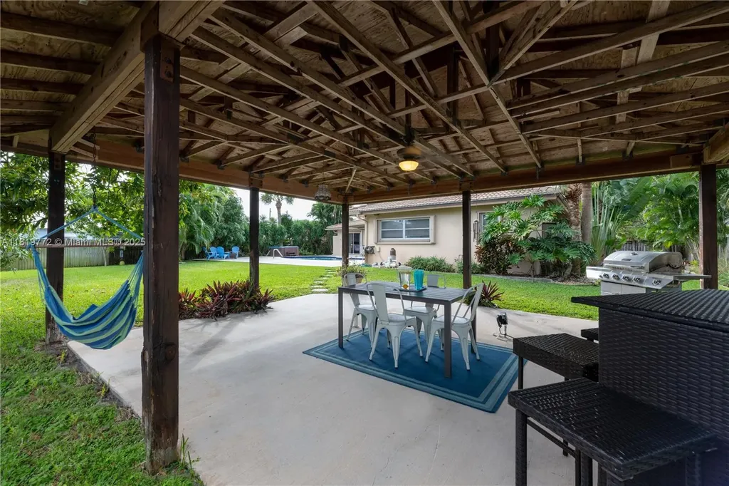 1122 S N Street Lake Worth FL 33460