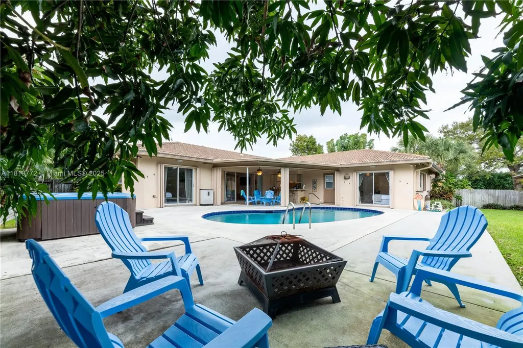1122 S N Street Lake Worth FL 33460