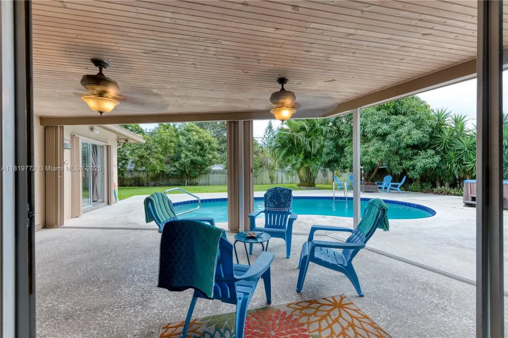 1122 S N Street Lake Worth FL 33460