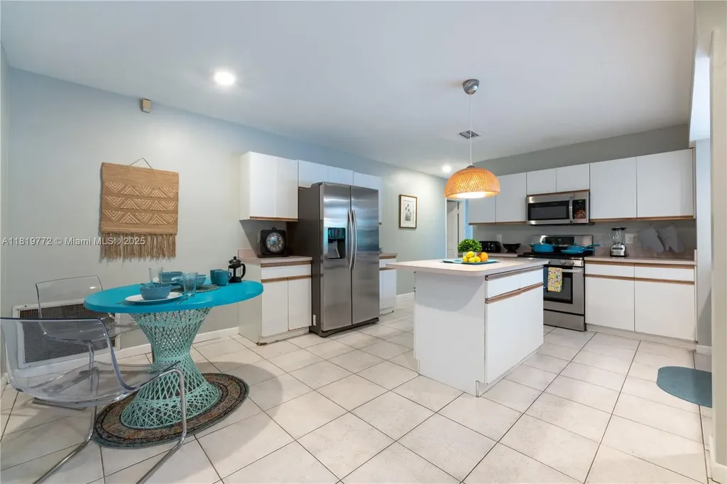 1122 S N Street Lake Worth FL 33460