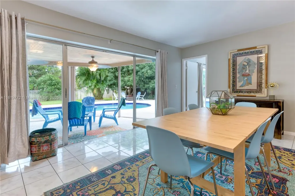 1122 S N Street Lake Worth FL 33460