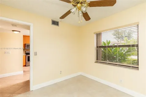 10624 NW 10th Street Pembroke Pines FL 33026
