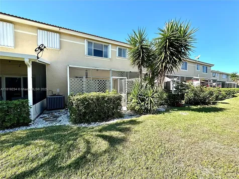 3490 Deer Creek Palladian Circle Deerfield Beach FL 33442