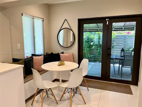 1207 Cordova Road Fort Lauderdale FL 33316