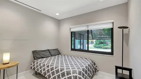 1207 Cordova Road Fort Lauderdale FL 33316