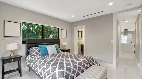 1207 Cordova Road Fort Lauderdale FL 33316