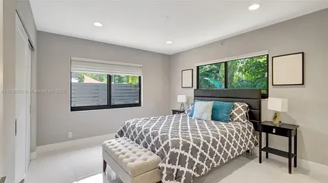 1207 Cordova Road Fort Lauderdale FL 33316