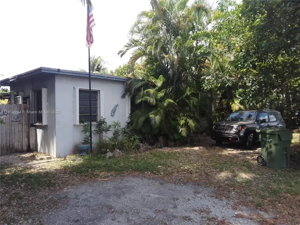 622 NE 11th Street Homestead FL 33030